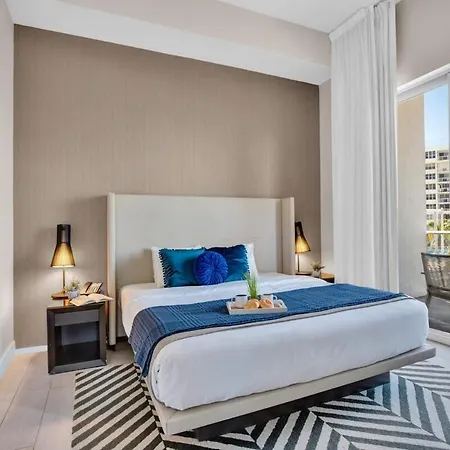 Luxury Amenities, Infinity Pool, Gym, Hot Tub Apartment Hollywood Exterior photo