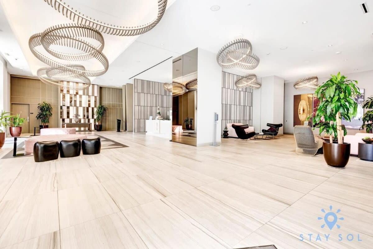 Luxury Amenities, Infinity Pool, Gym, Hot Tub