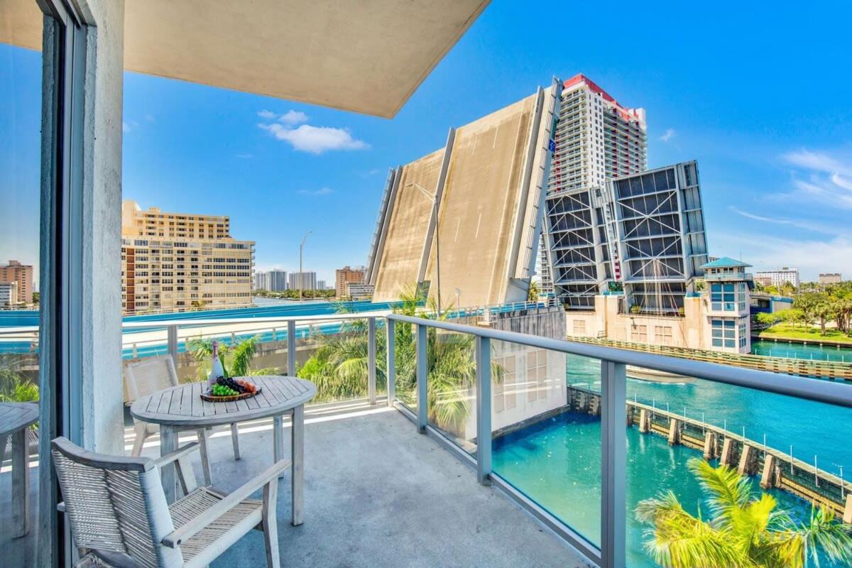 Luxury Amenities, Infinity Pool, Gym, Hot Tub