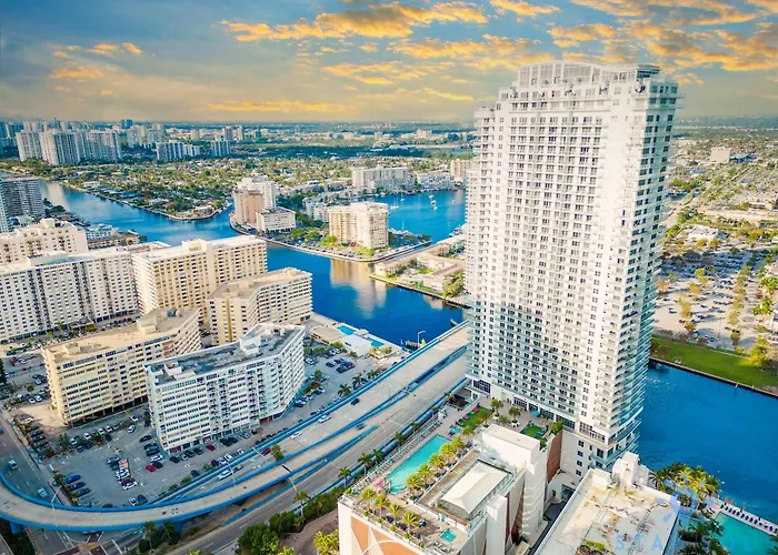 5 * AMENITIES Luxury 3 BR - PANORAMIC VIEWS